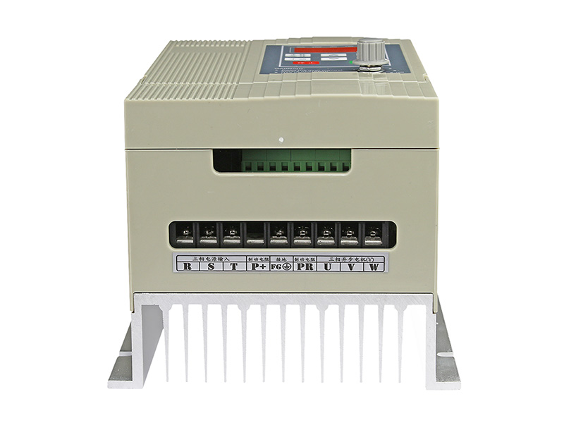 4000H通用變頻器，變頻器三相380V，變頻器廠家，電機(jī)變頻器